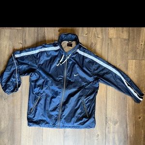 Nike winder breaker with zip out hood!